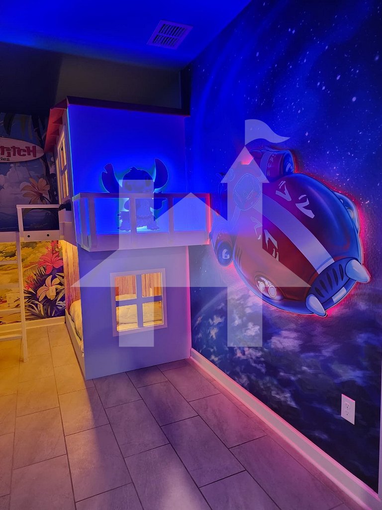 Casa 7Q perto da Disney com Piscina e Games