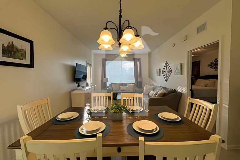 Windsor Hills 3BR Condo near Disney + Pool