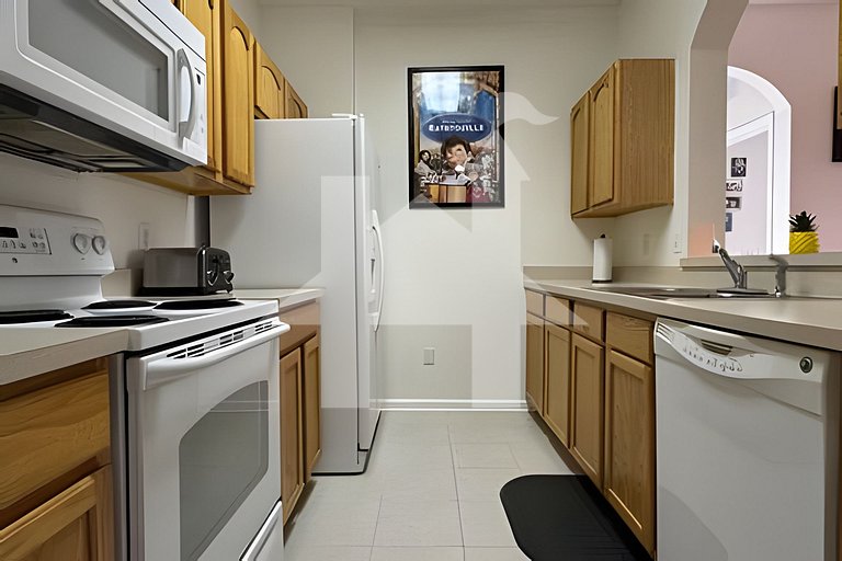 Windsor Hills 3BR Condo near Disney + Pool