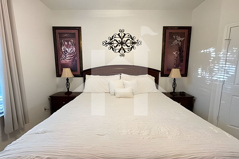 Windsor Hills 3BR Condo near Disney + Pool