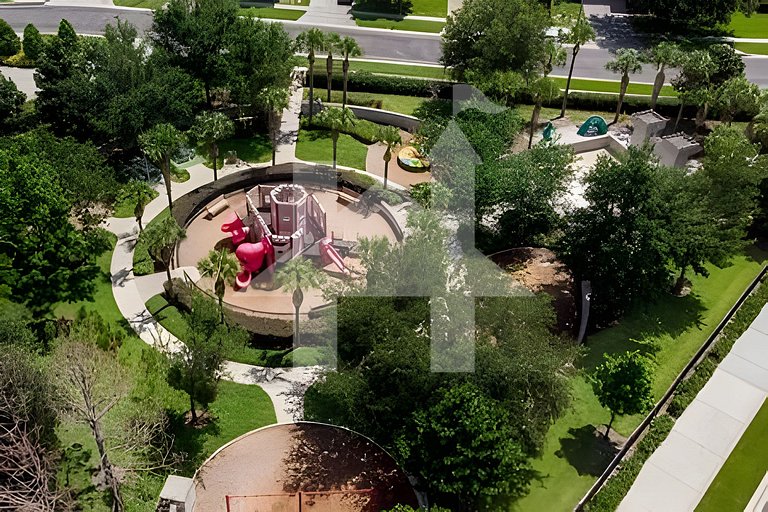 Windsor Hills 3BR Condo near Disney + Pool