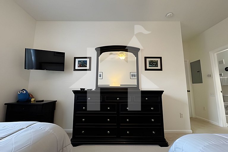 Windsor Hills 3BR Condo near Disney + Pool