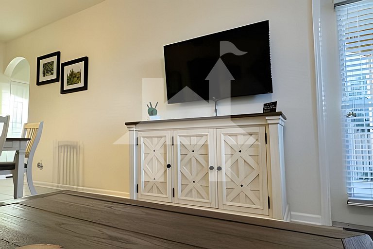 Windsor Hills 3BR Condo near Disney + Pool