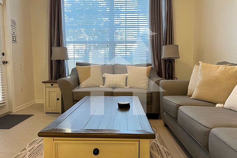 Windsor Hills 3BR Condo near Disney + Pool