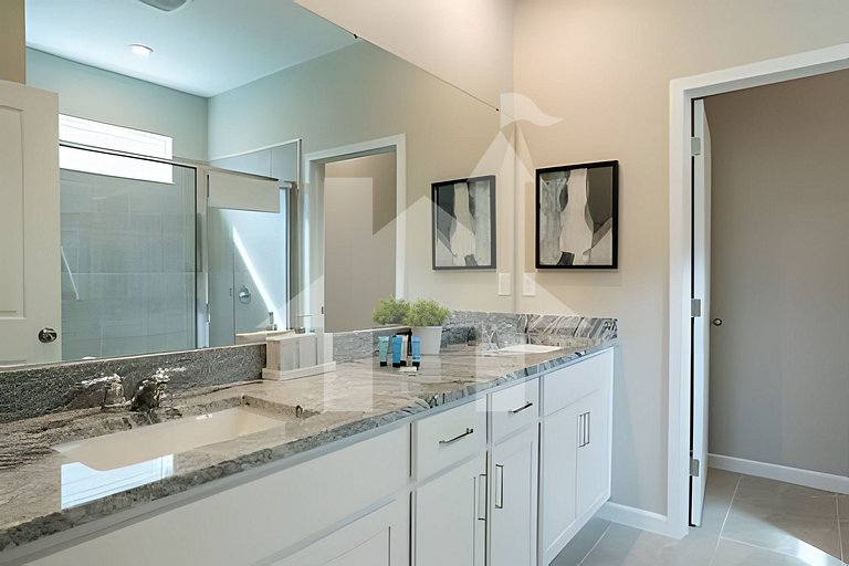 Vacation Home Near Disney, 7 bedrooms