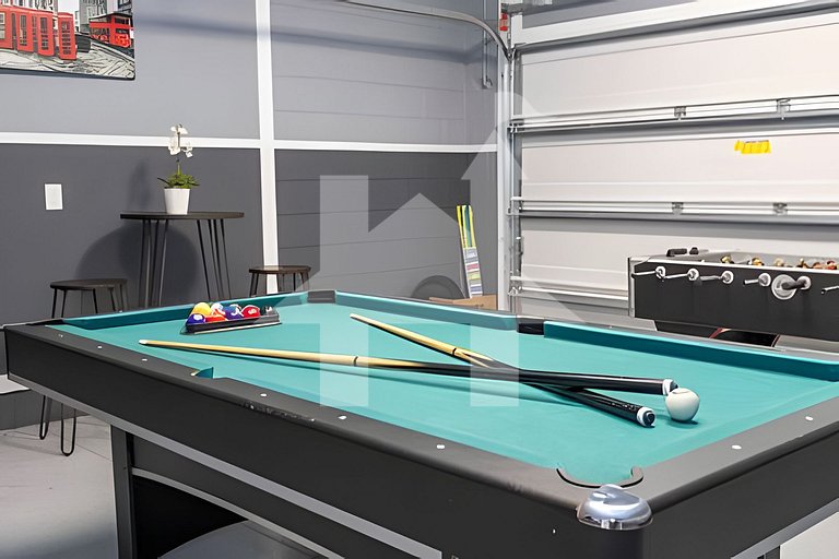 Vacation Home Near Disney, 5 bedrooms