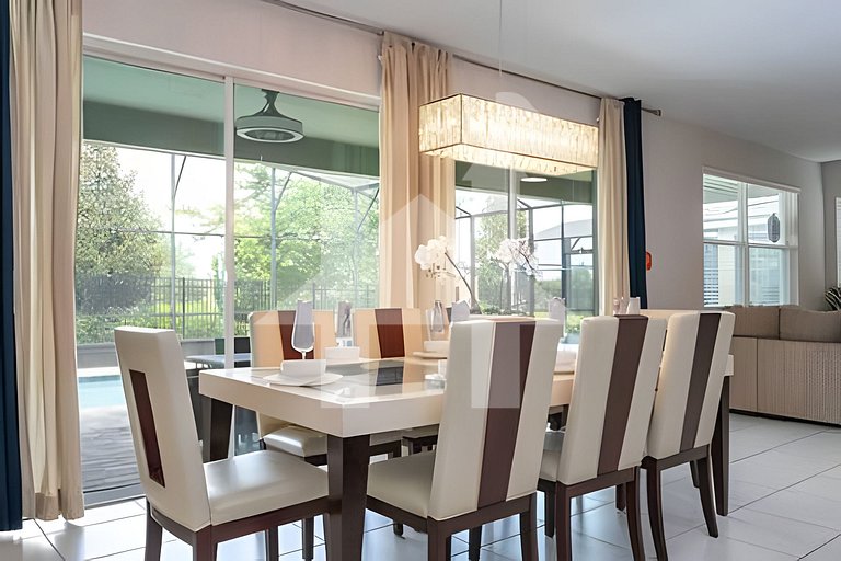 Vacation Home Near Disney, 5 bedrooms