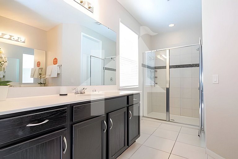 Vacation Home Near Disney, 5 bedrooms