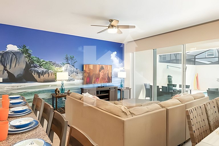 Vacation Home Near Disney, 5 bedrooms