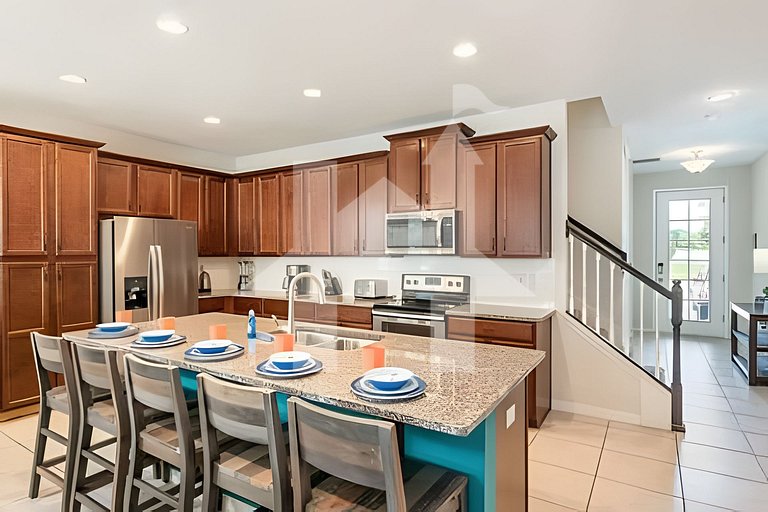 Vacation Home Near Disney, 5 bedrooms