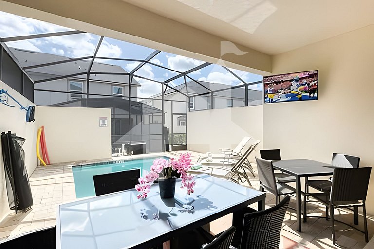 Vacation Home Near Disney, 5 bedrooms