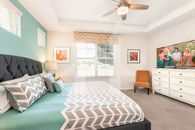 Vacation Home Near Disney, 5 bedrooms