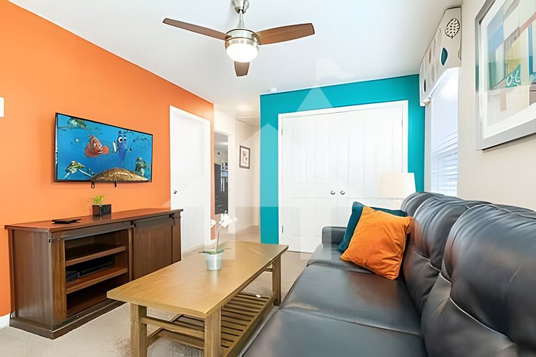 Vacation Home Near Disney, 5 bedrooms