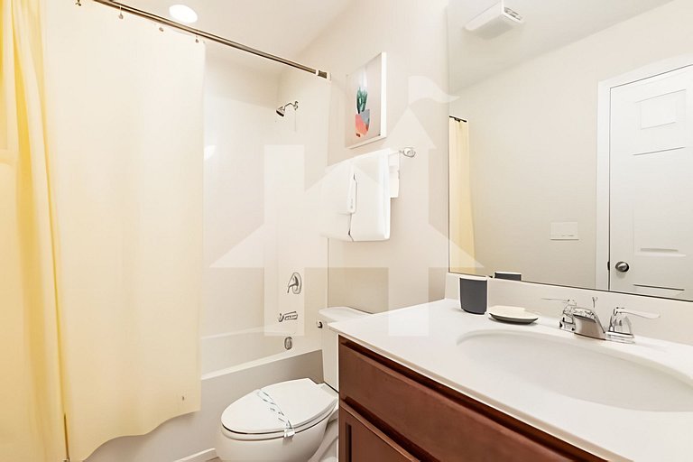 Vacation Home Near Disney, 5 bedrooms