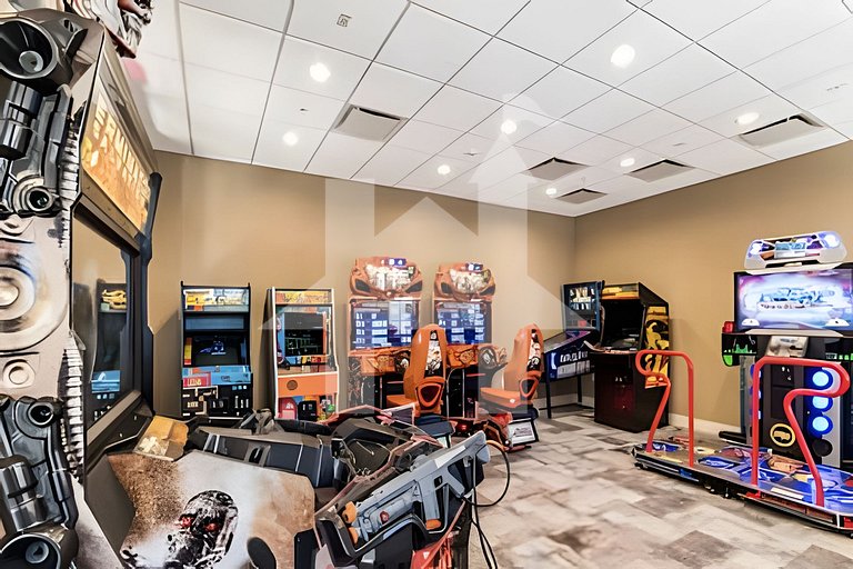 Vacation Home Near Disney, 5 bedrooms