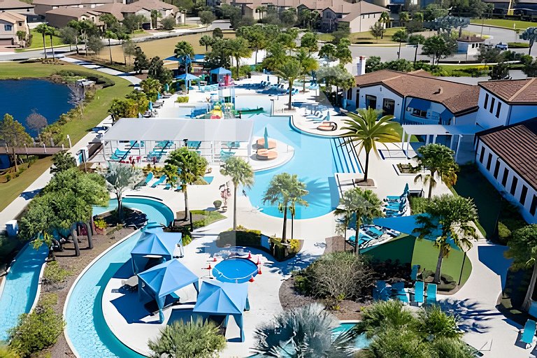 Vacation Home Near Disney, 5 bedrooms