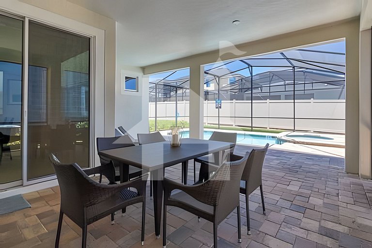 Vacation Home Near Disney, 6 bedrooms