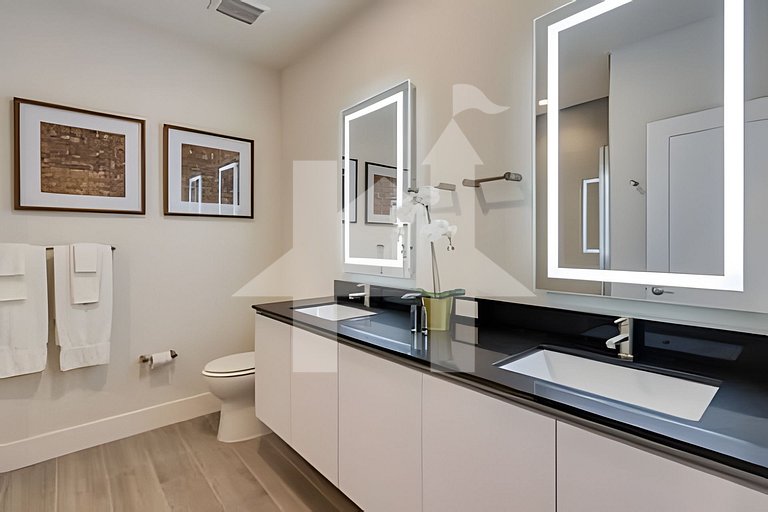 Vacation Home Near Disney, 4 bedrooms