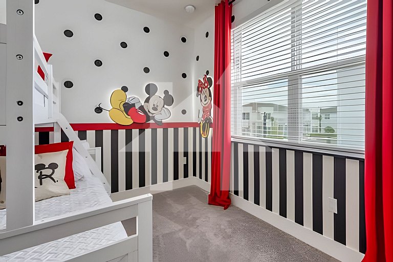 Vacation Home Near Disney, 4 bedrooms