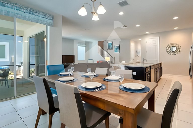 Vacation Home Near Disney, 6 bedrooms