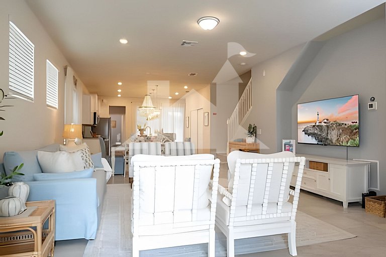 Vacation Home Near Disney, 5 bedrooms