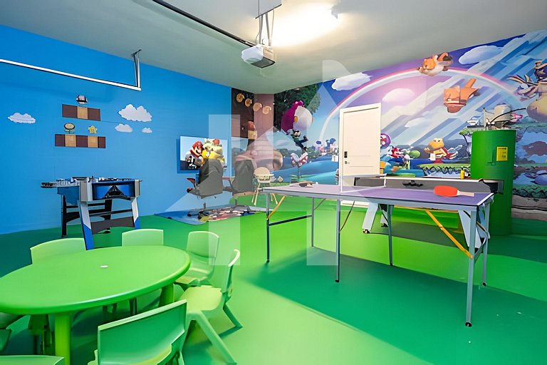 Vacation Home Near Disney, 5 bedrooms