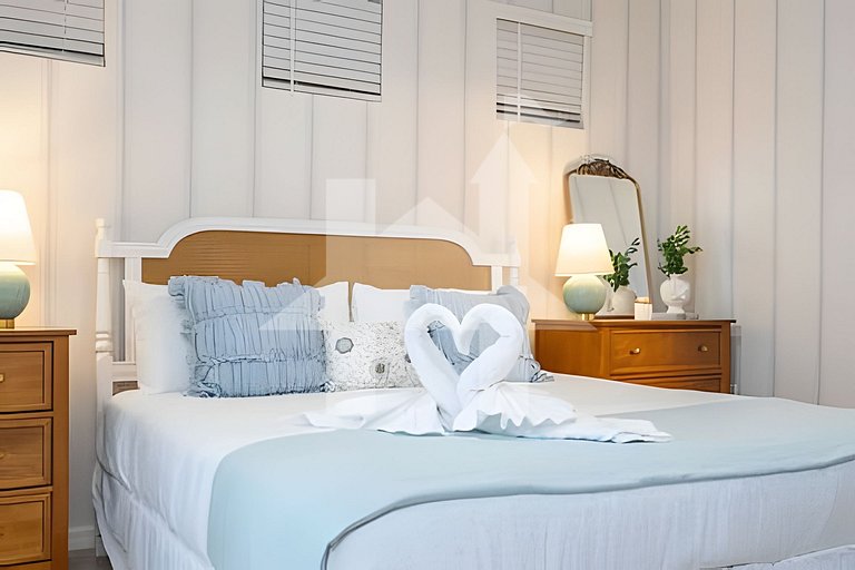 Vacation Home Near Disney, 5 bedrooms