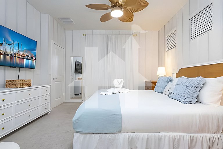 Vacation Home Near Disney, 5 bedrooms