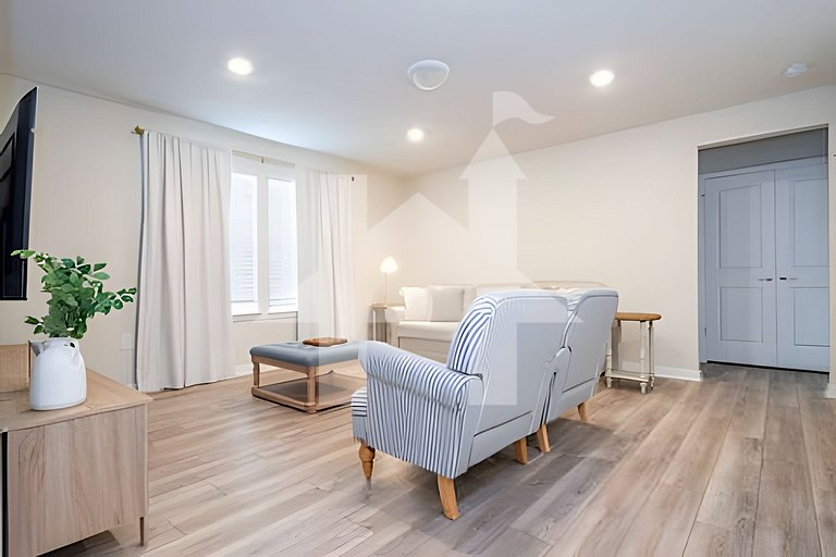 Vacation Home Near Disney, 5 bedrooms