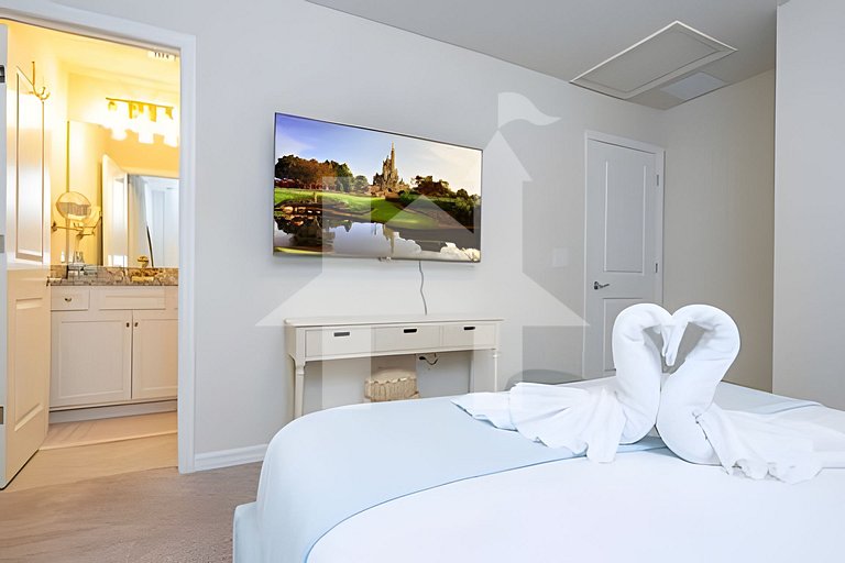 Vacation Home Near Disney, 5 bedrooms