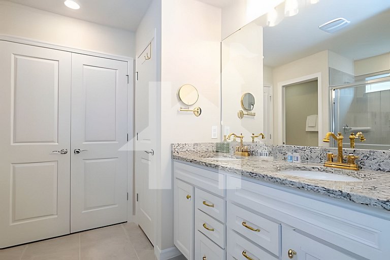 Vacation Home Near Disney, 5 bedrooms