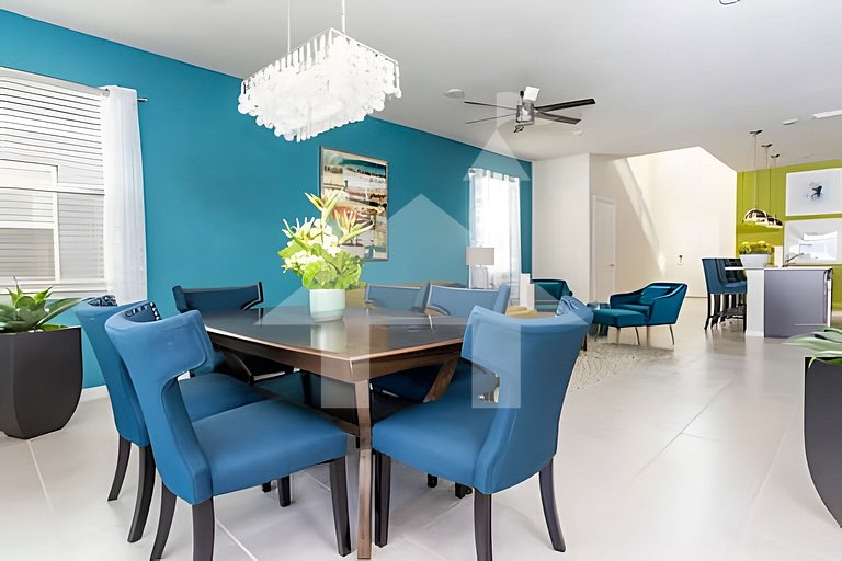 Vacation Home Near Disney, 6 bedrooms