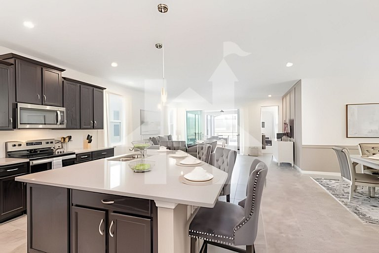 Vacation Home Near Disney, 7 bedrooms