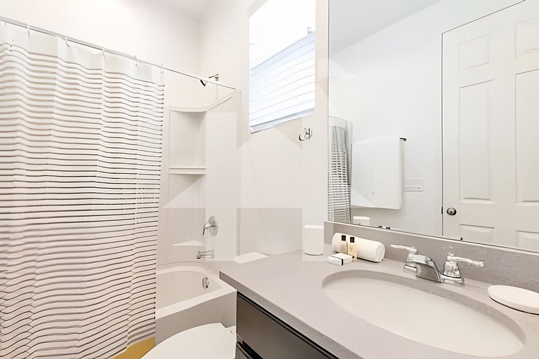 Vacation Home Near Disney, 7 bedrooms