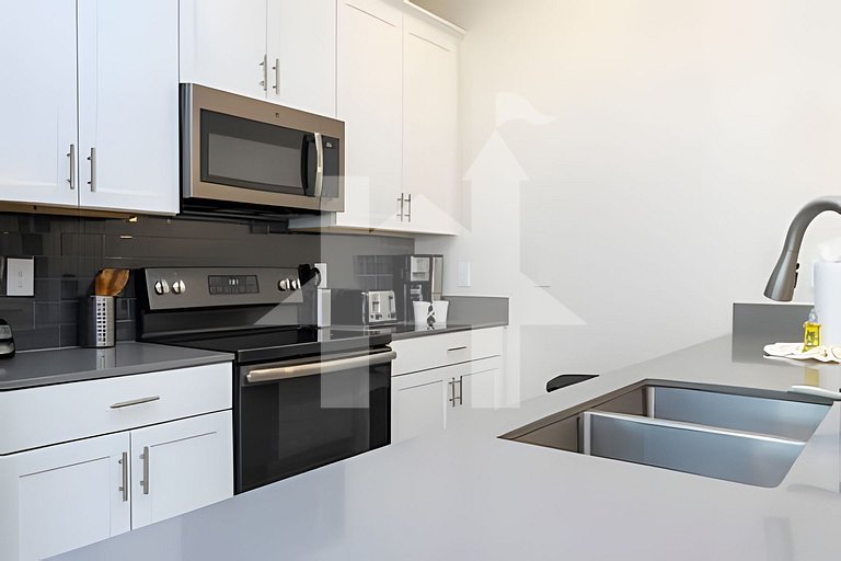 Vacation Home Near Disney, 5 bedrooms