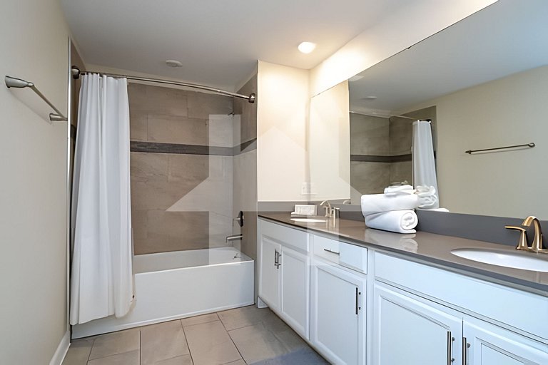 Vacation Home Near Disney, 5 bedrooms