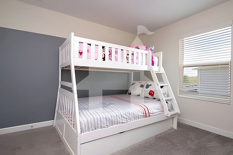 Vacation Home Near Disney, 5 bedrooms