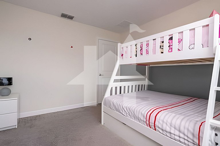 Vacation Home Near Disney, 5 bedrooms