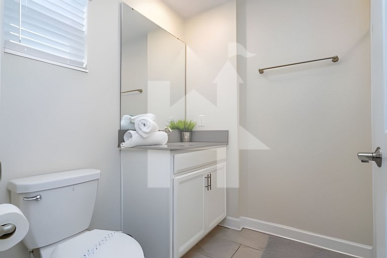 Vacation Home Near Disney, 5 bedrooms