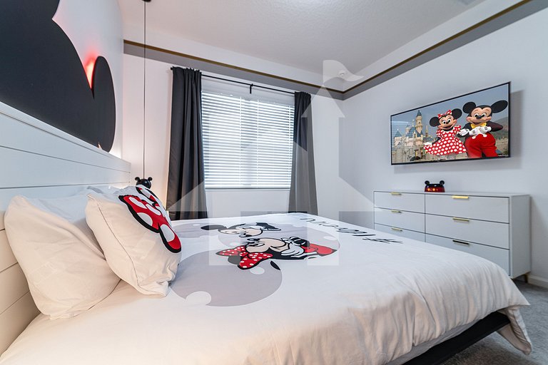 Vacation Home Near Disney,8 bedrooms