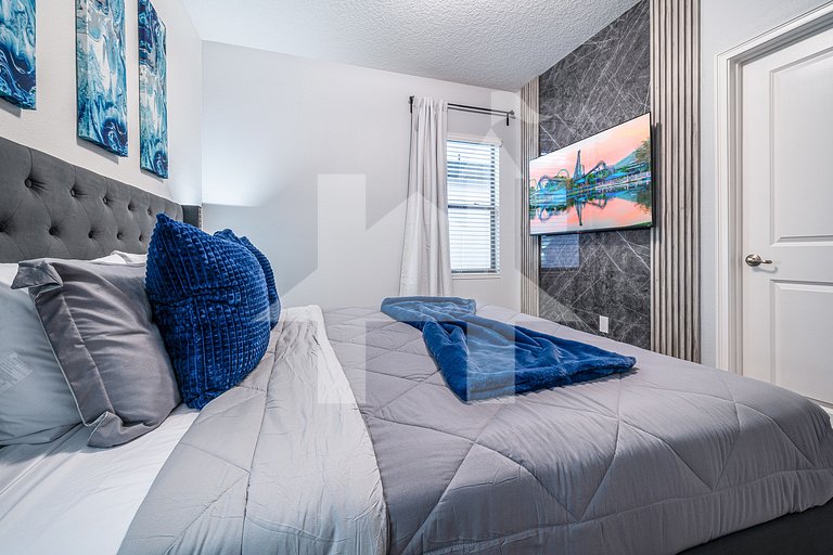 Vacation Home Near Disney,8 bedrooms