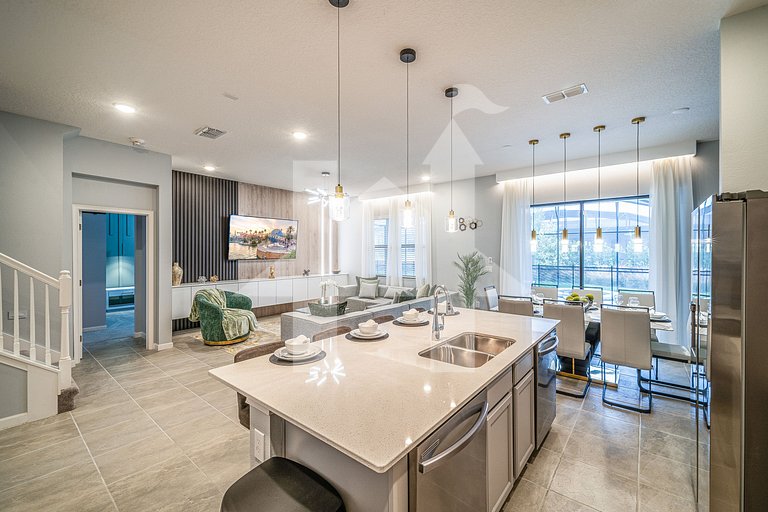 Vacation Home Near Disney,8 bedrooms