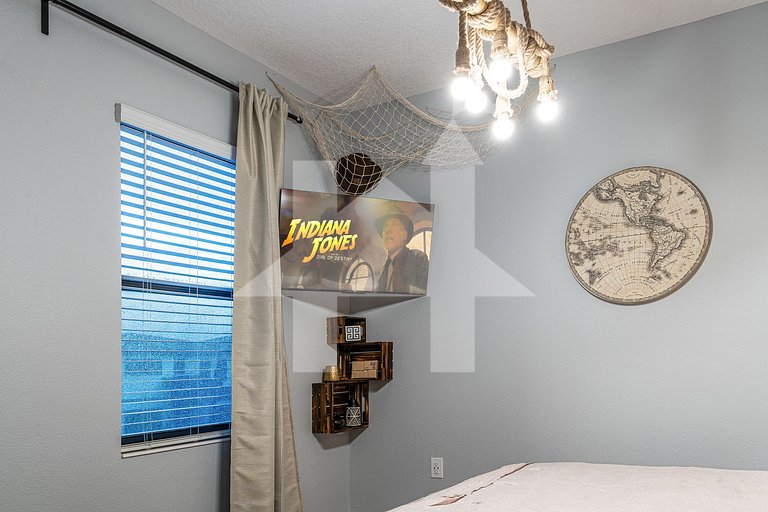 Vacation Home Near Disney,8 bedrooms