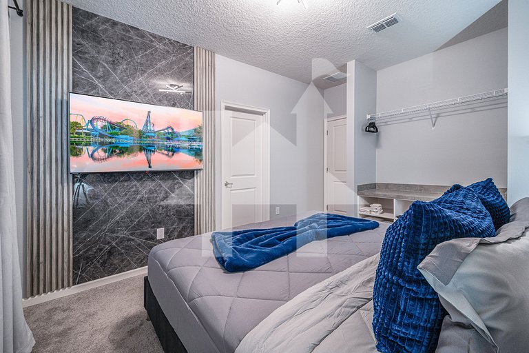 Vacation Home Near Disney,8 bedrooms