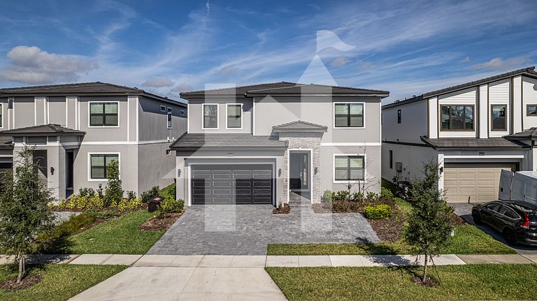 Vacation Home Near Disney,8 bedrooms