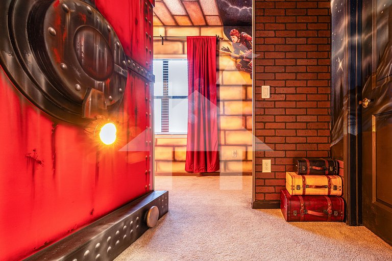 Vacation Home Near Disney,8 bedrooms