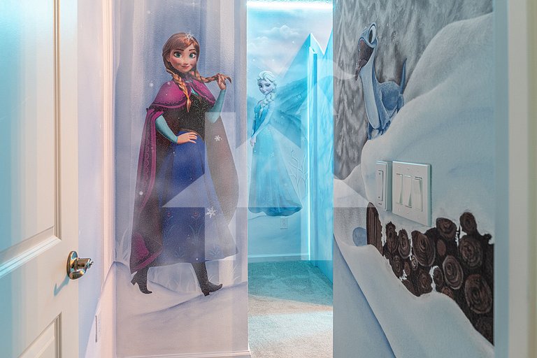 Vacation Home Near Disney,8 bedrooms