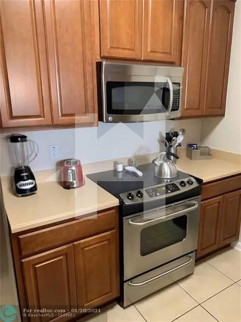 Stylish 3BR Apartment at Vista Cay Resort