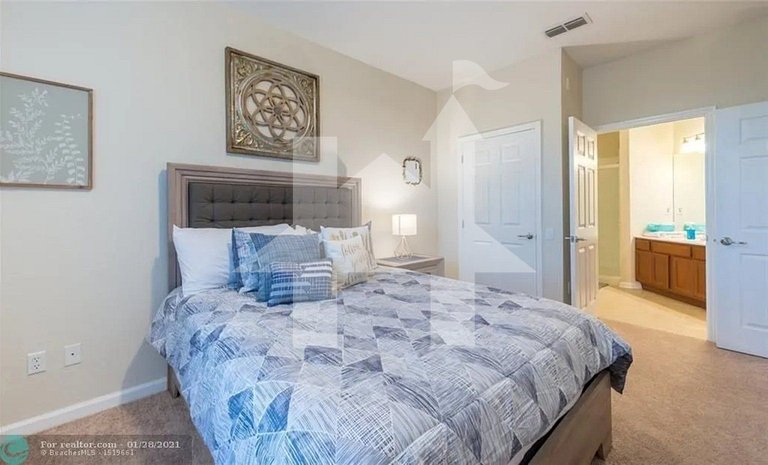 Stylish 3BR Apartment at Vista Cay Resort