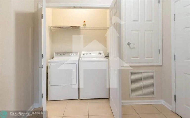 Stylish 3BR Apartment at Vista Cay Resort